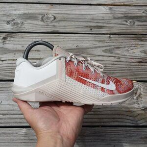 Women Nike Metcon 6 Desert Sand Crimson Bliss Gym Training Shoes Sneakers